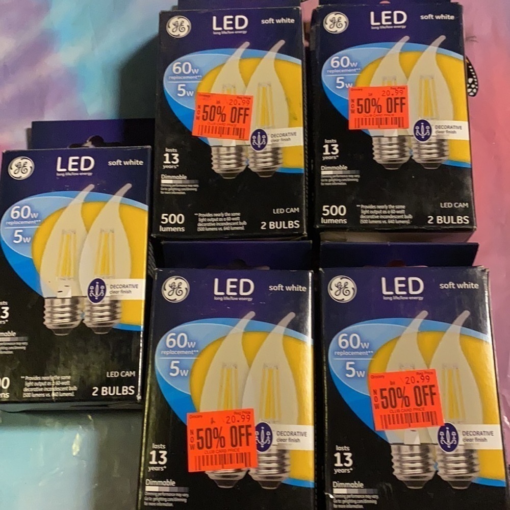 LED CAM Dimmable Light Bulb Bundle - Picture 2 of 7